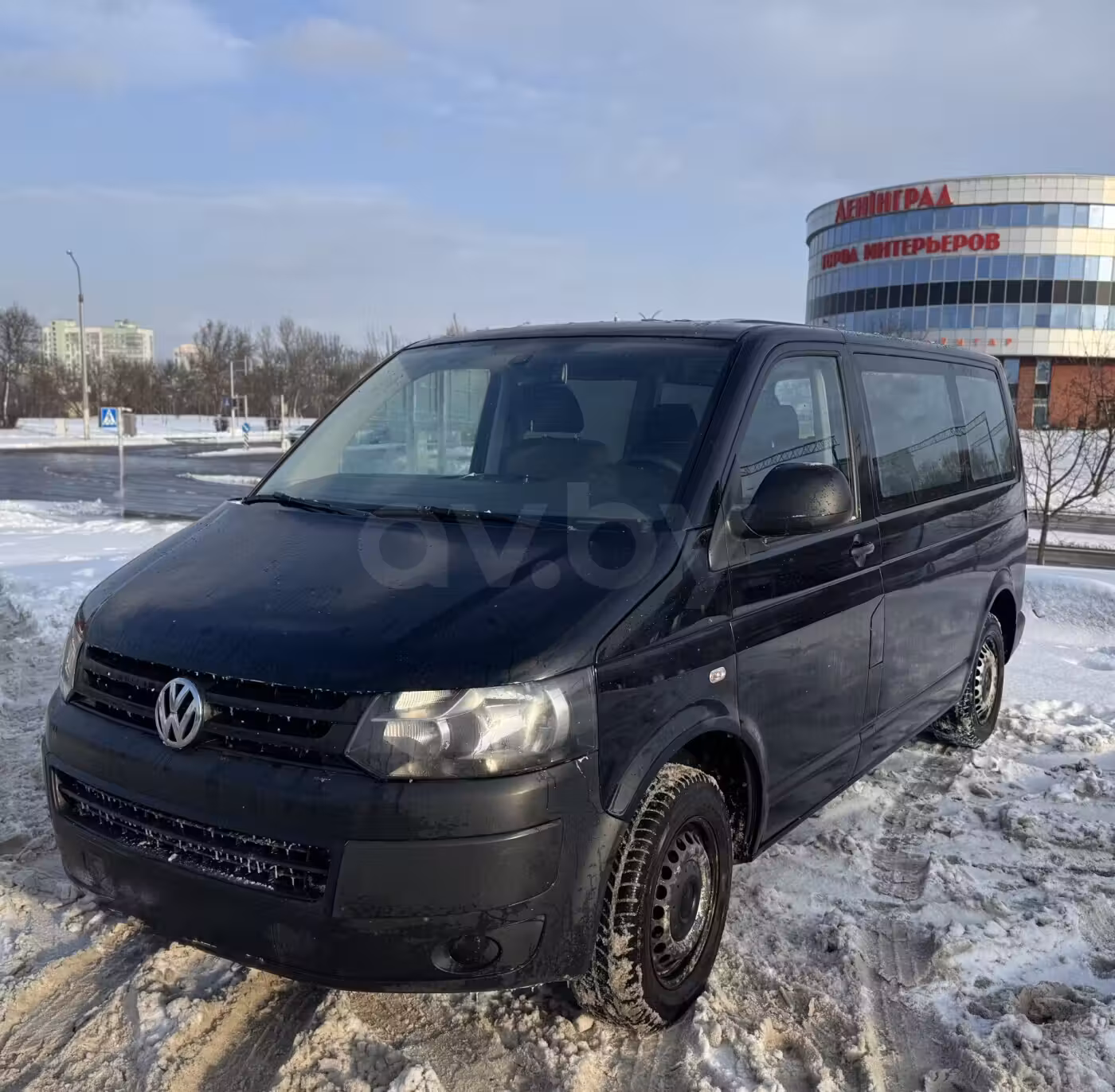 Volkswagen Caravelle фото 8