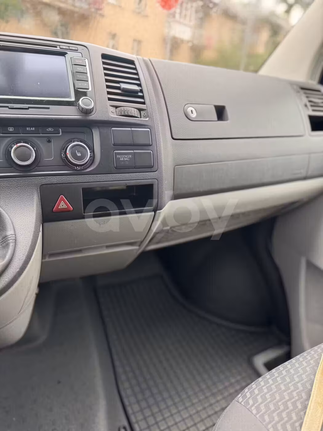 Volkswagen Caravelle фото 12
