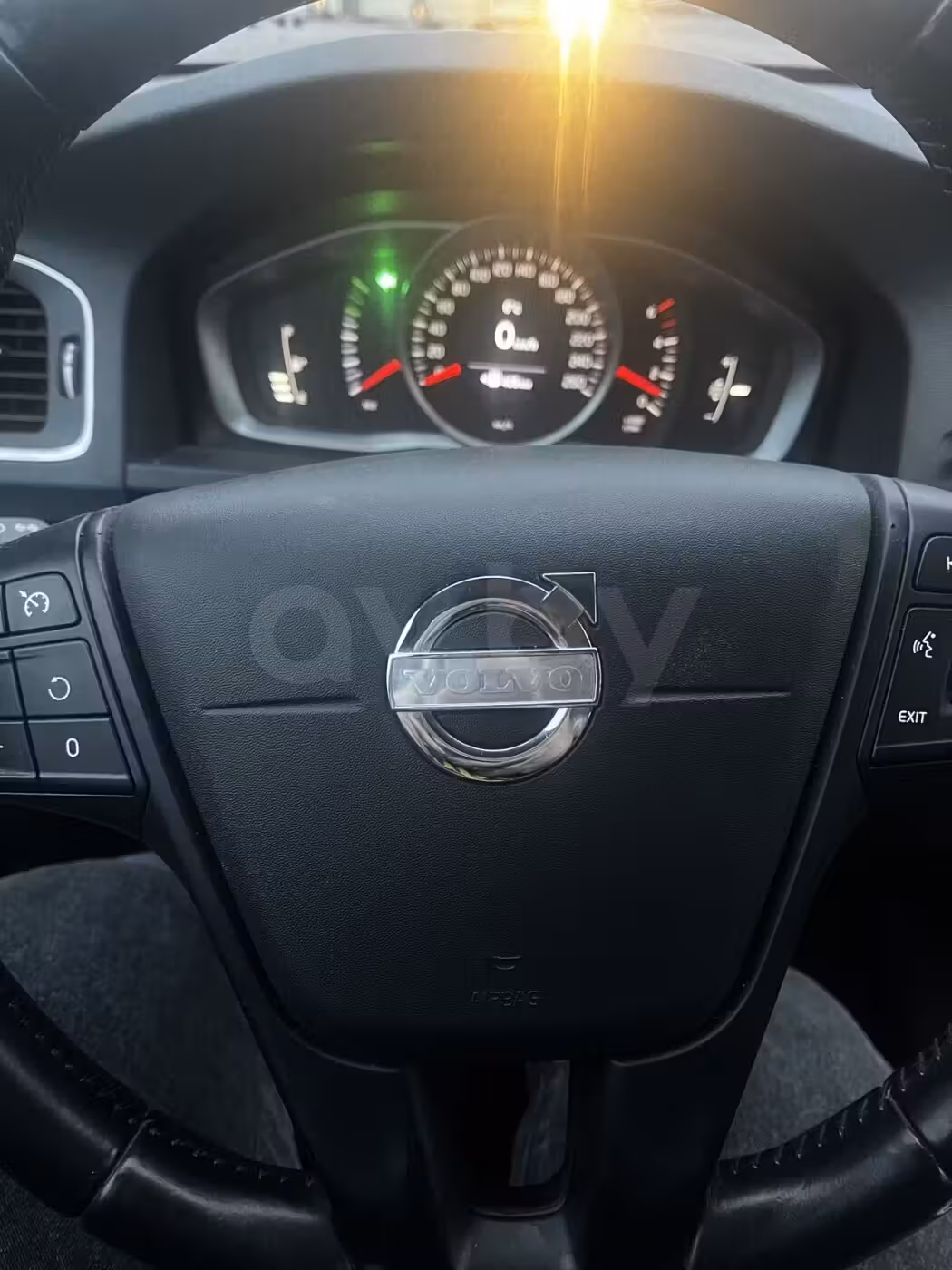 Volvo V60 фото 9