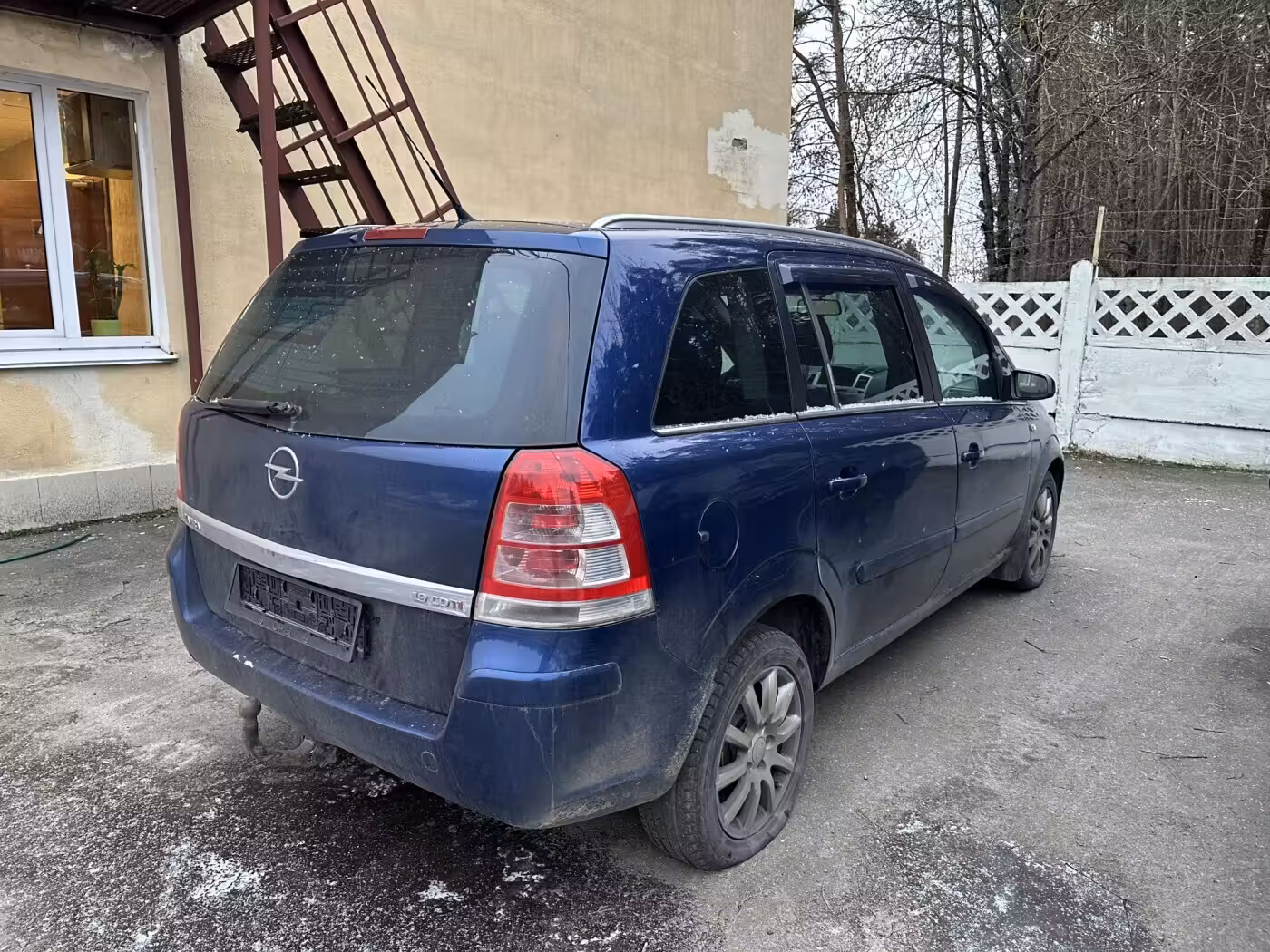 Opel Zafira фото 4