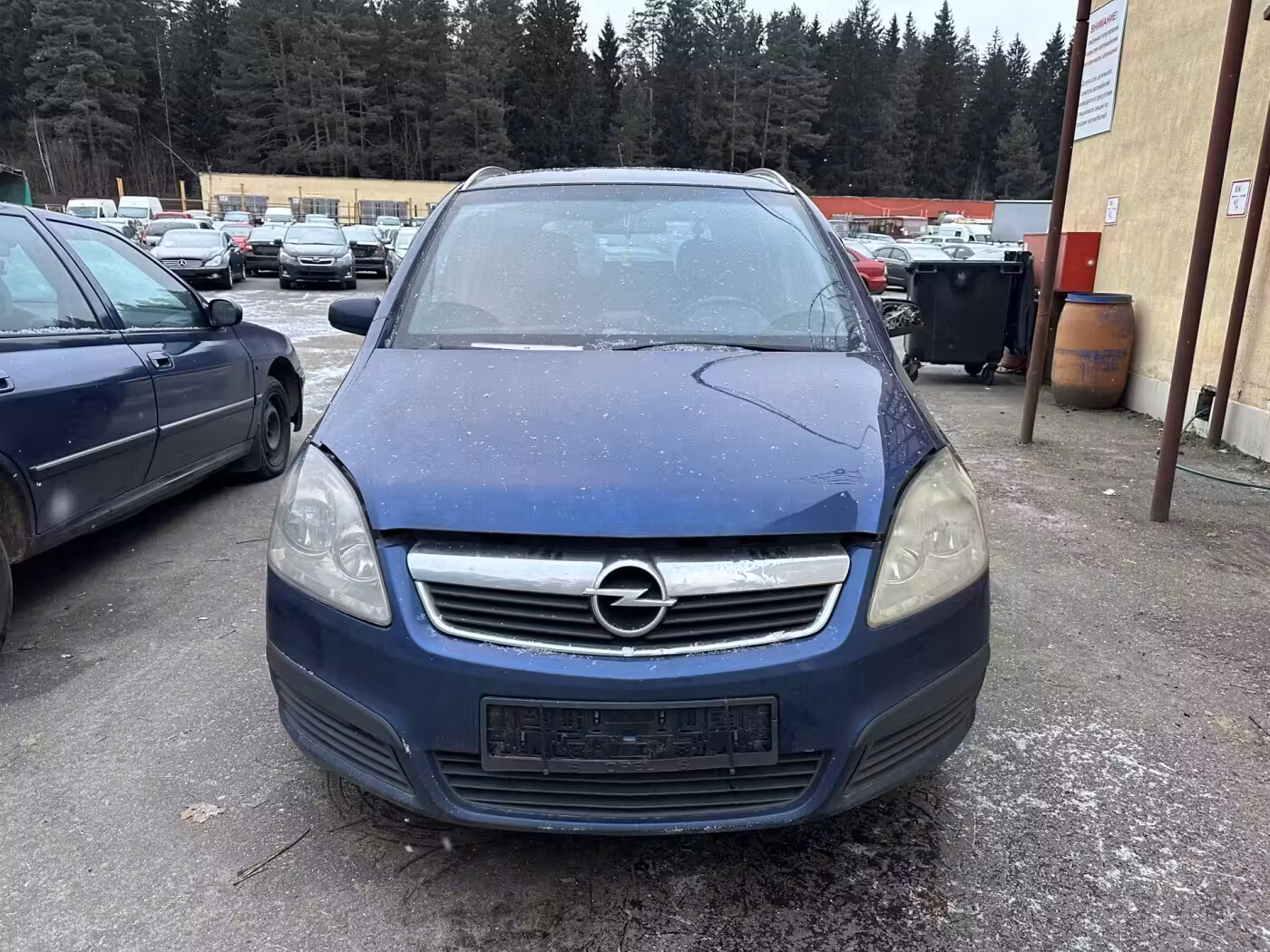 Opel Zafira фото 2