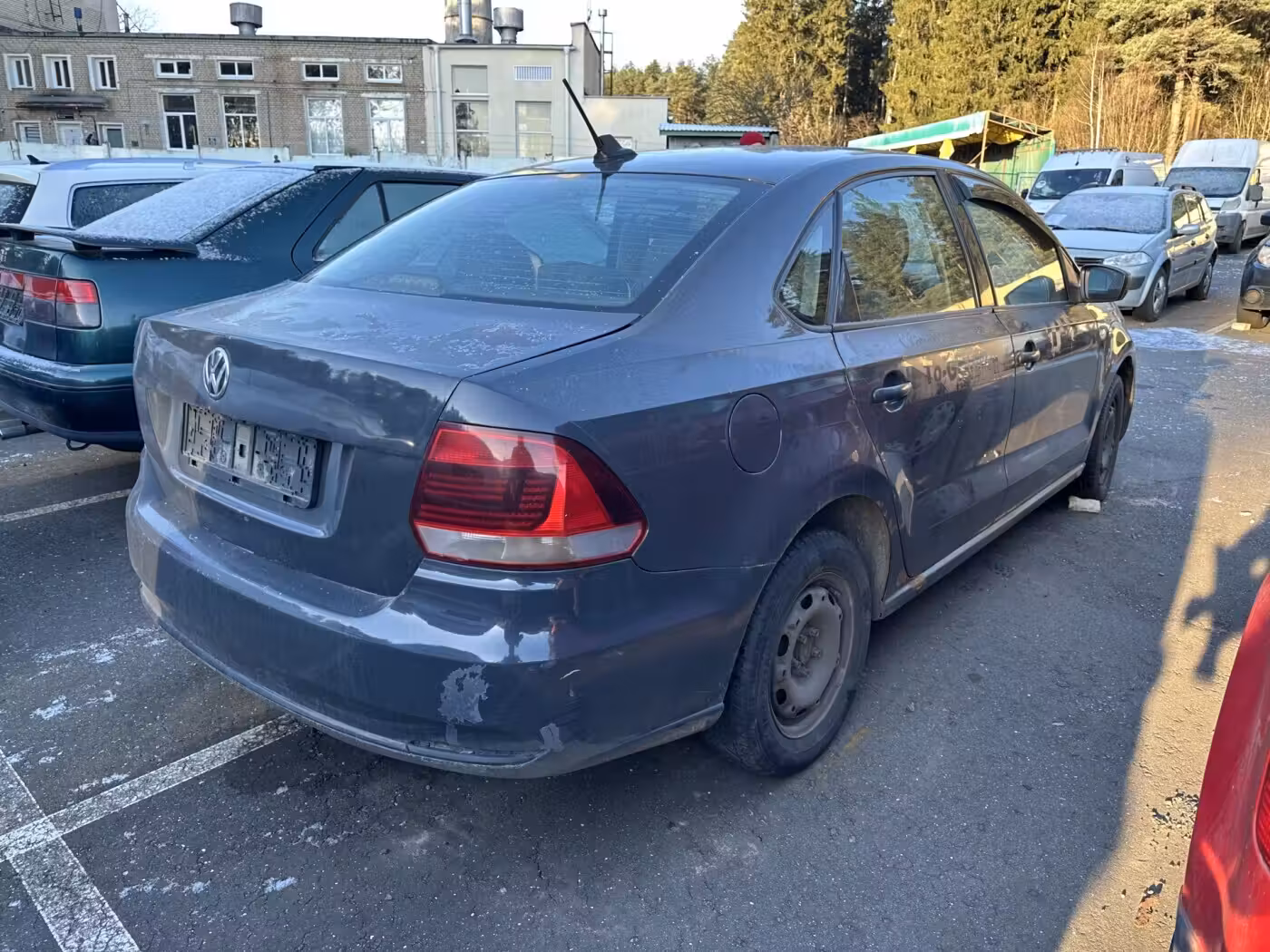 Volkswagen Polo Sedan фото 6