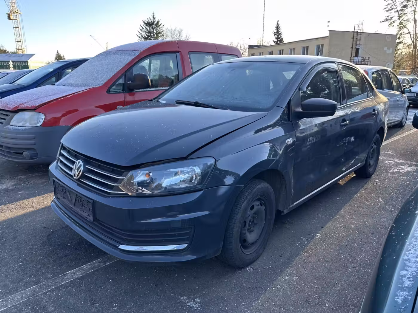 Volkswagen Polo Sedan фото 3