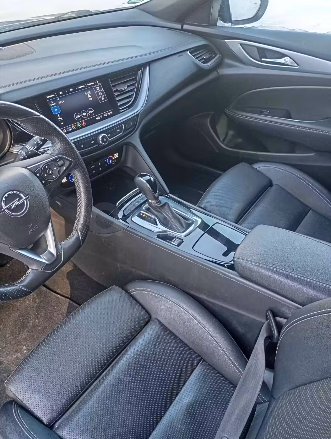 Opel Insignia фото 11