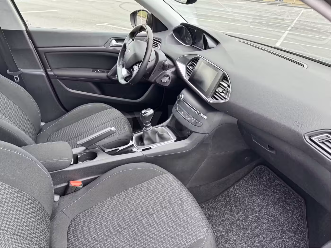Peugeot 308 фото 11