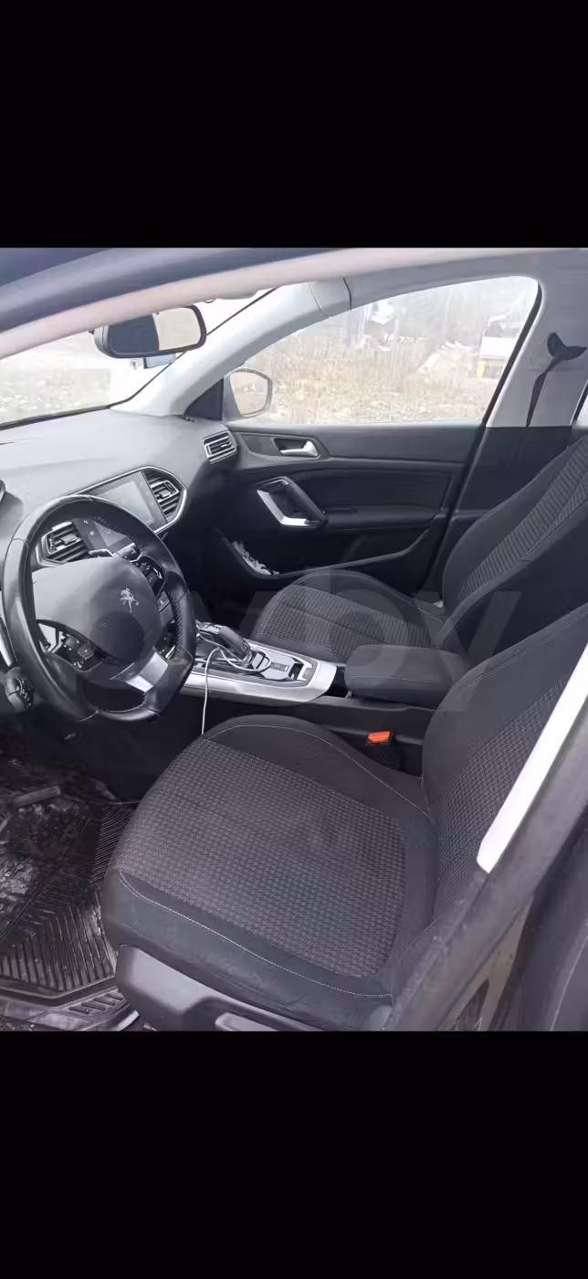 Peugeot 308 фото 5