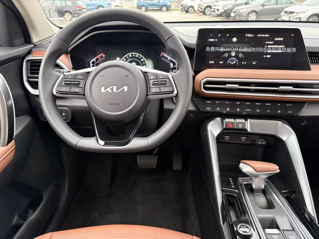 Kia Sportage фото 14