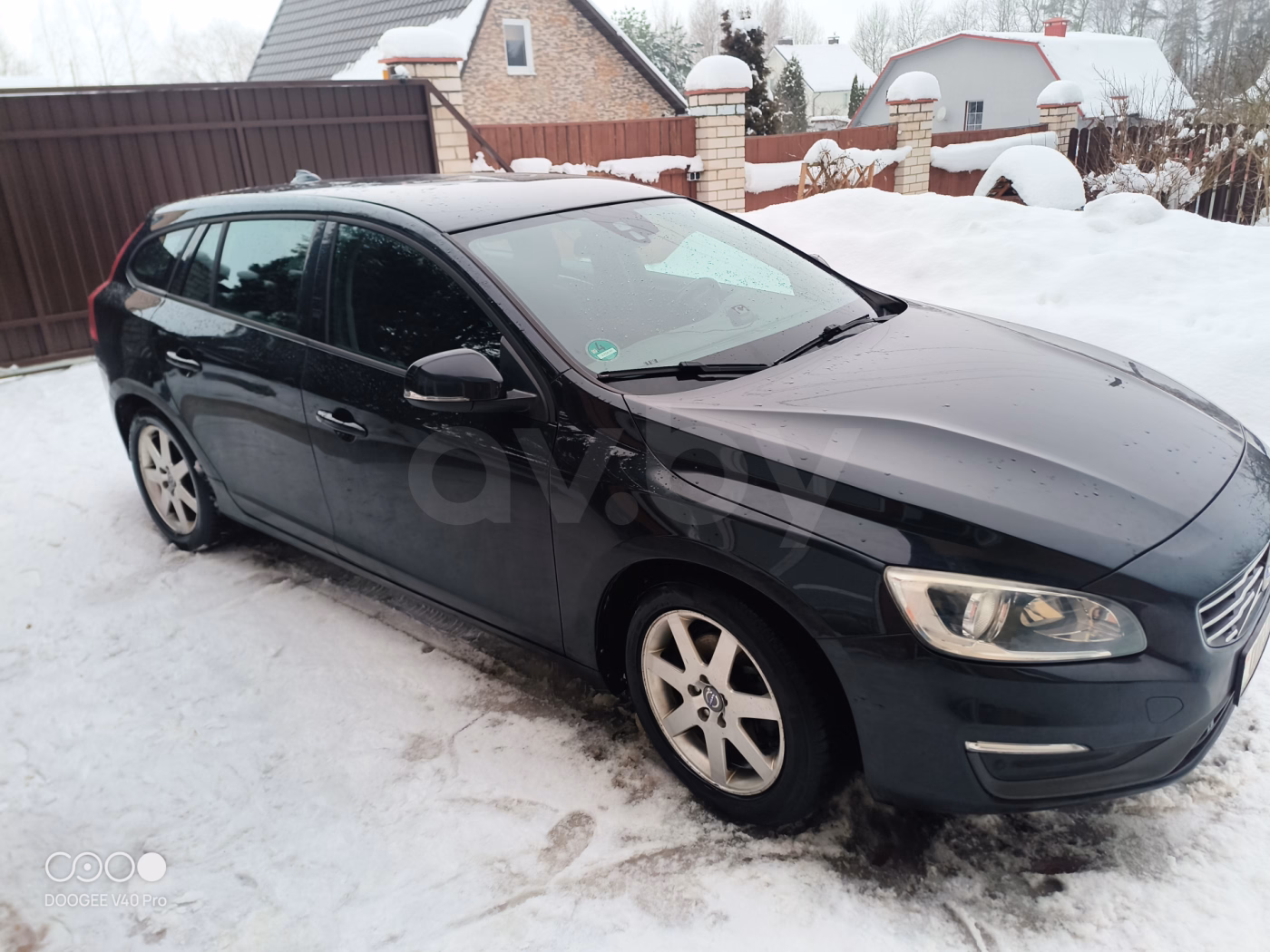 Volvo V60 фото 6