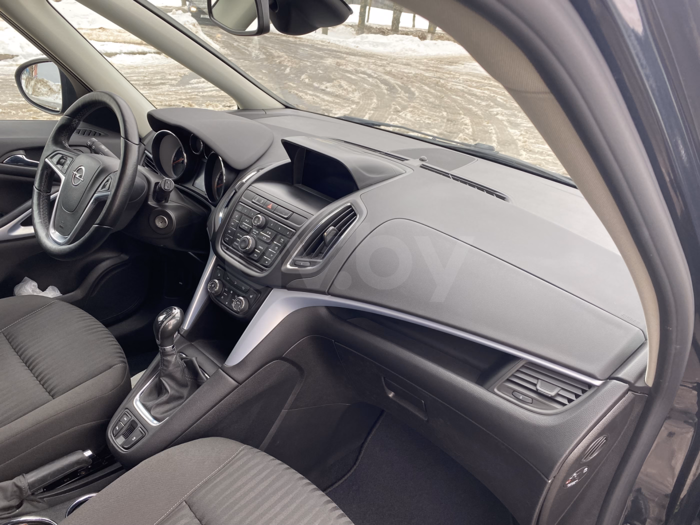 Opel Zafira фото 8