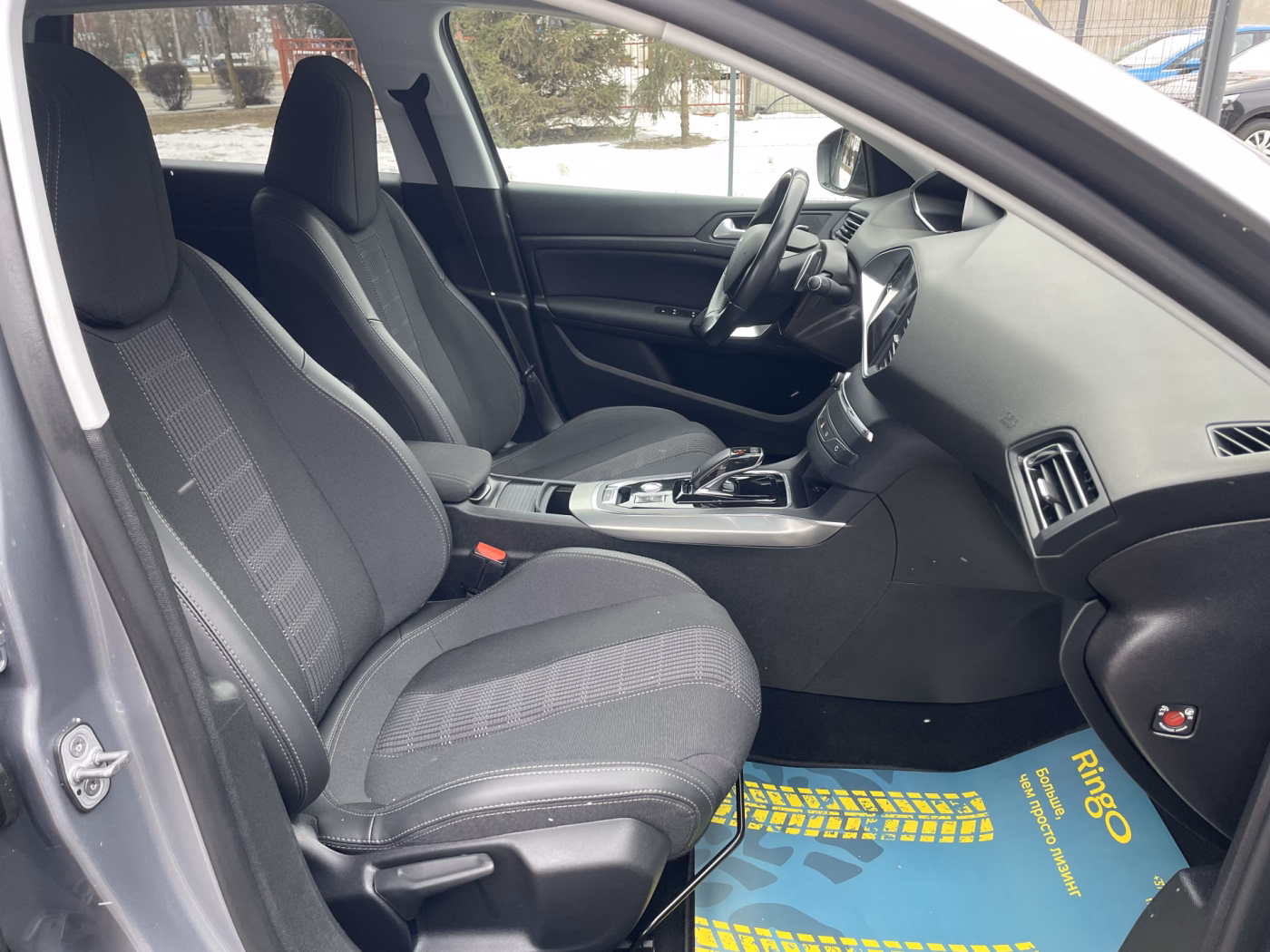 Peugeot 308 фото 12
