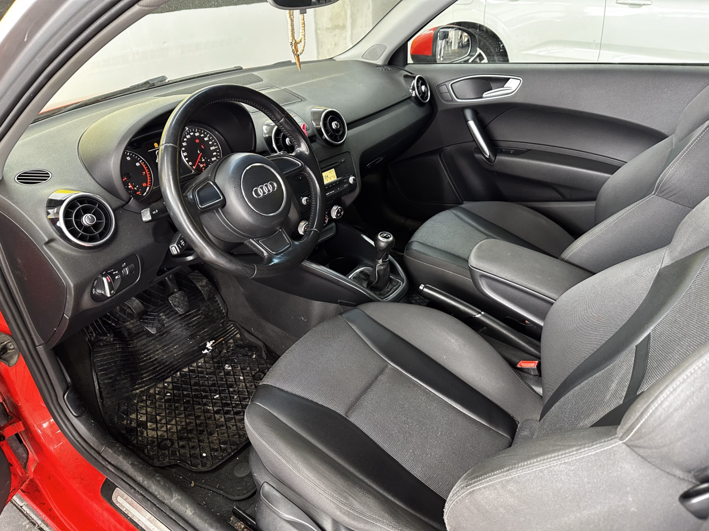 Audi A1 фото 13