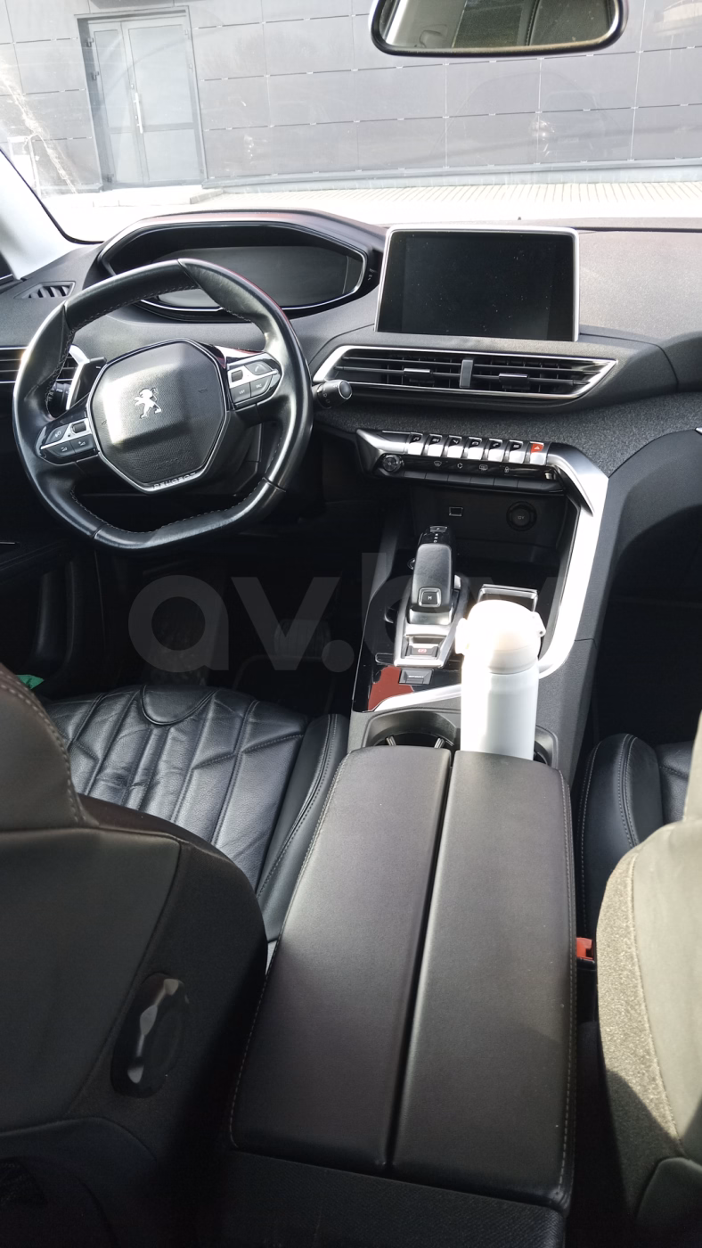 Peugeot 5008 фото 9