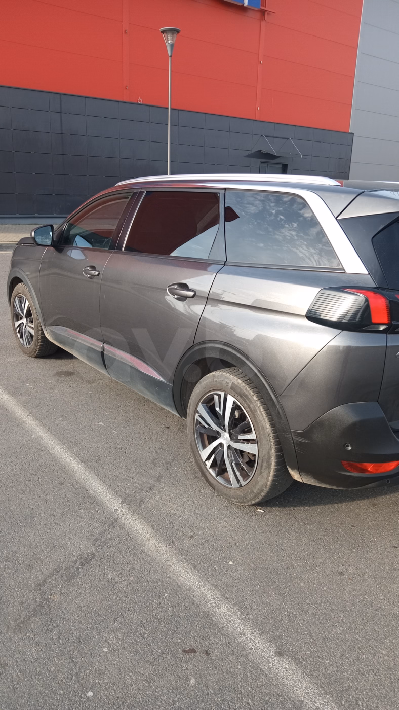 Peugeot 5008 фото 16