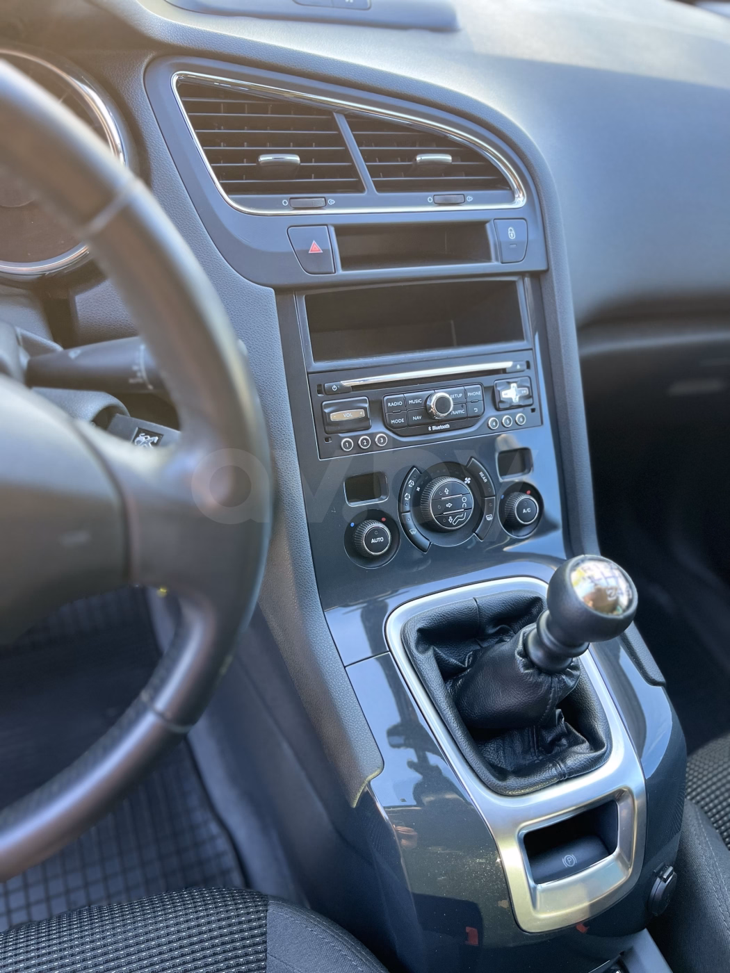 Peugeot 5008 фото 6