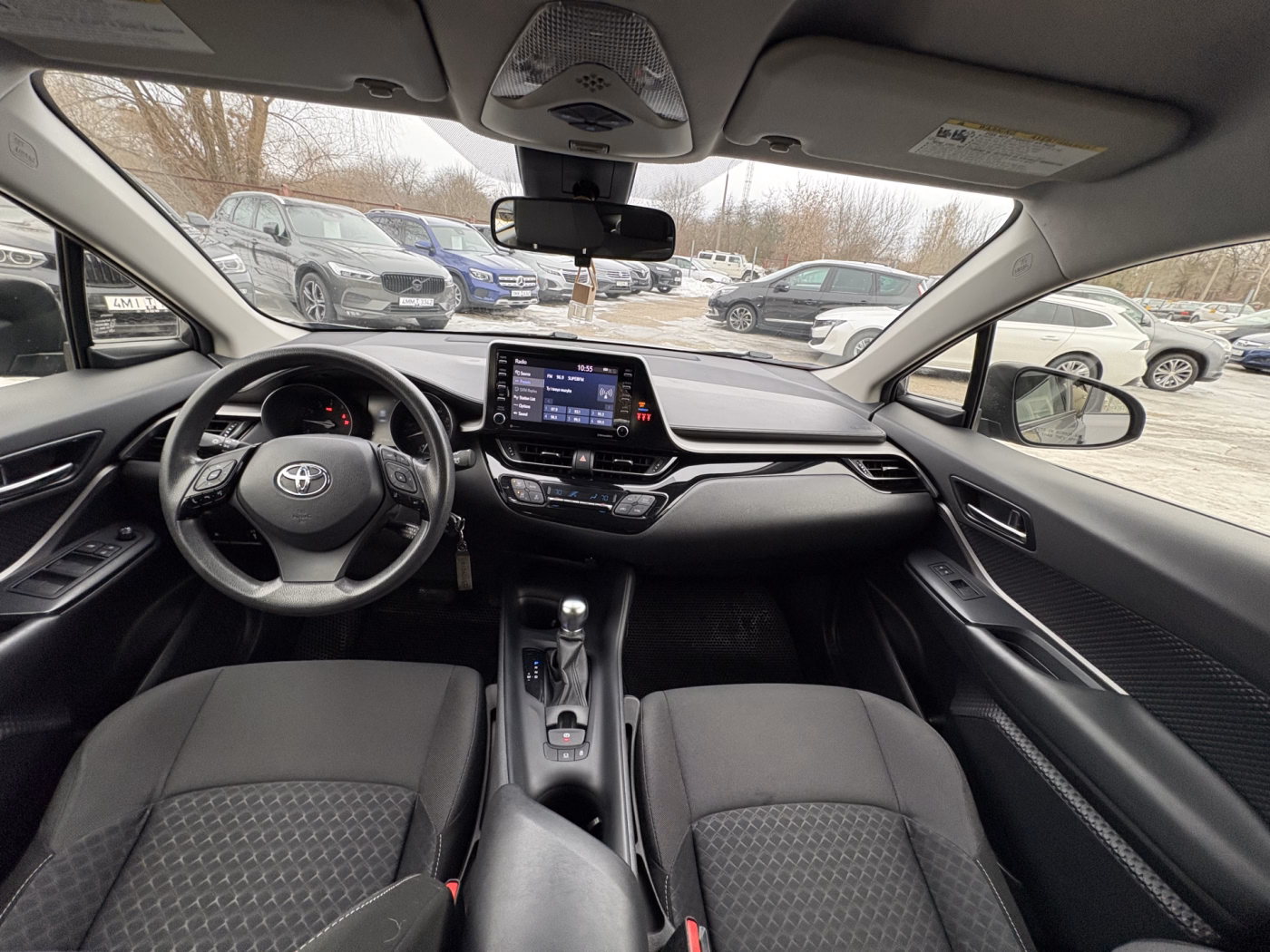 Toyota C-HR фото 16