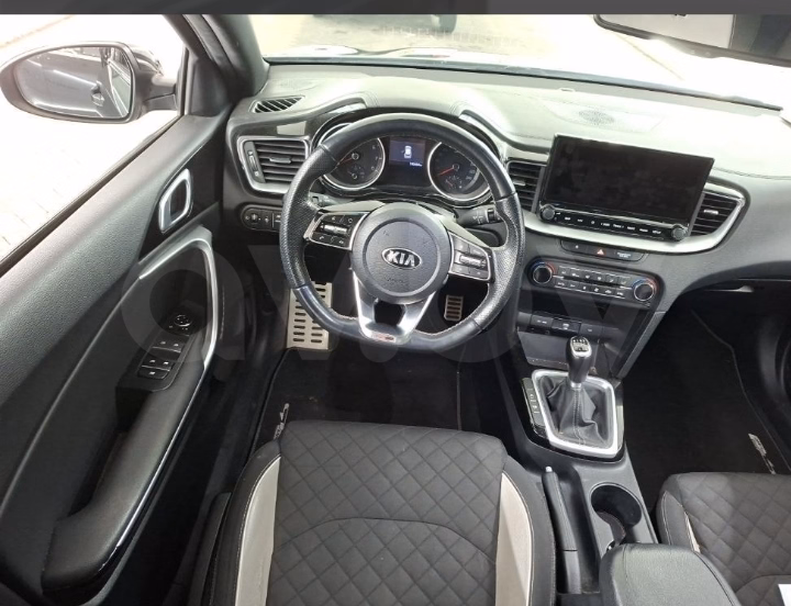Kia Cee'd фото 7