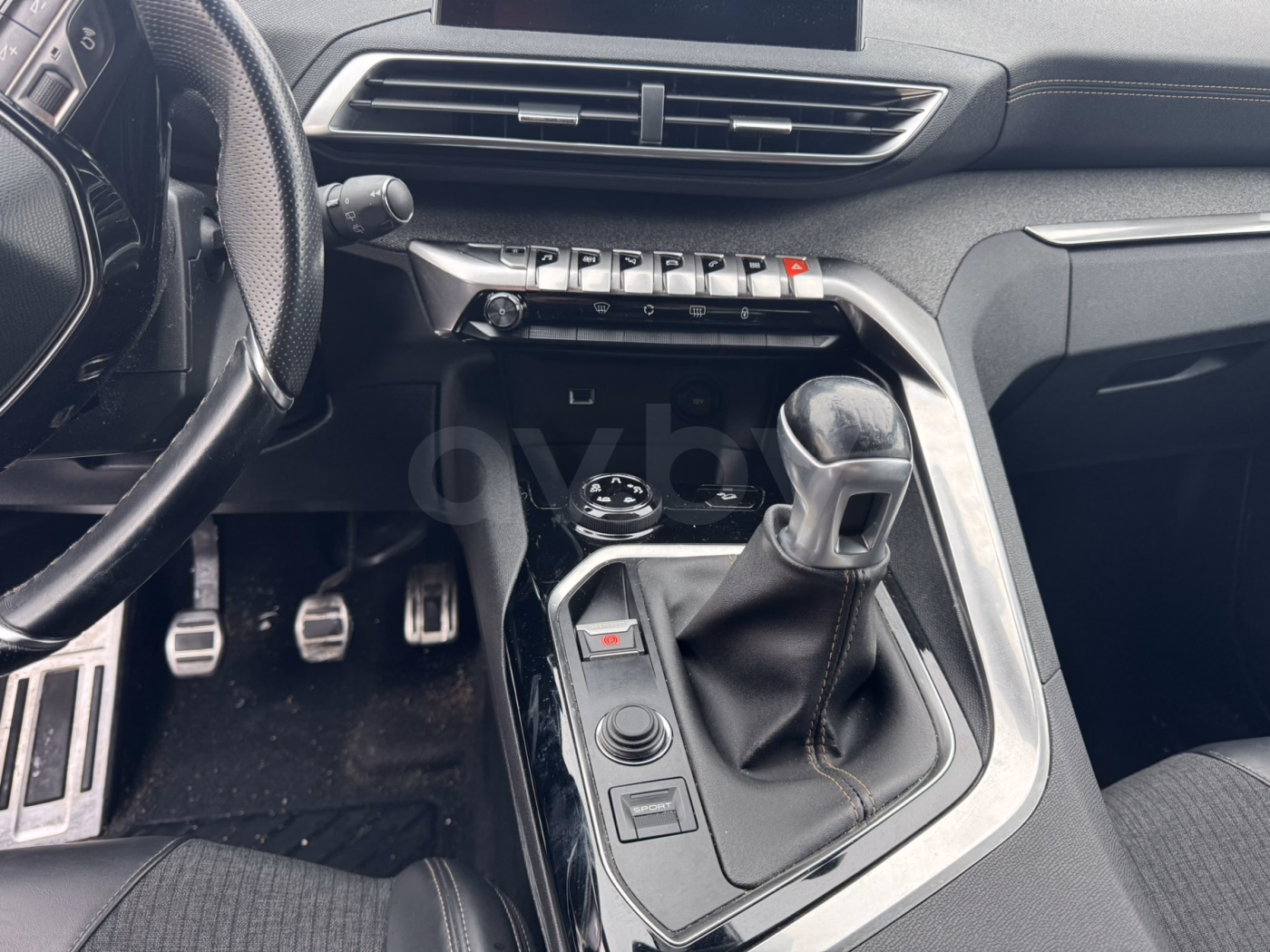 Peugeot 5008 фото 14