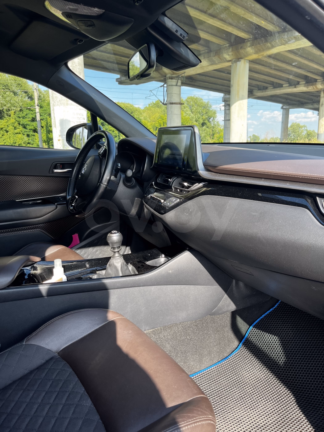 Toyota C-HR фото 10