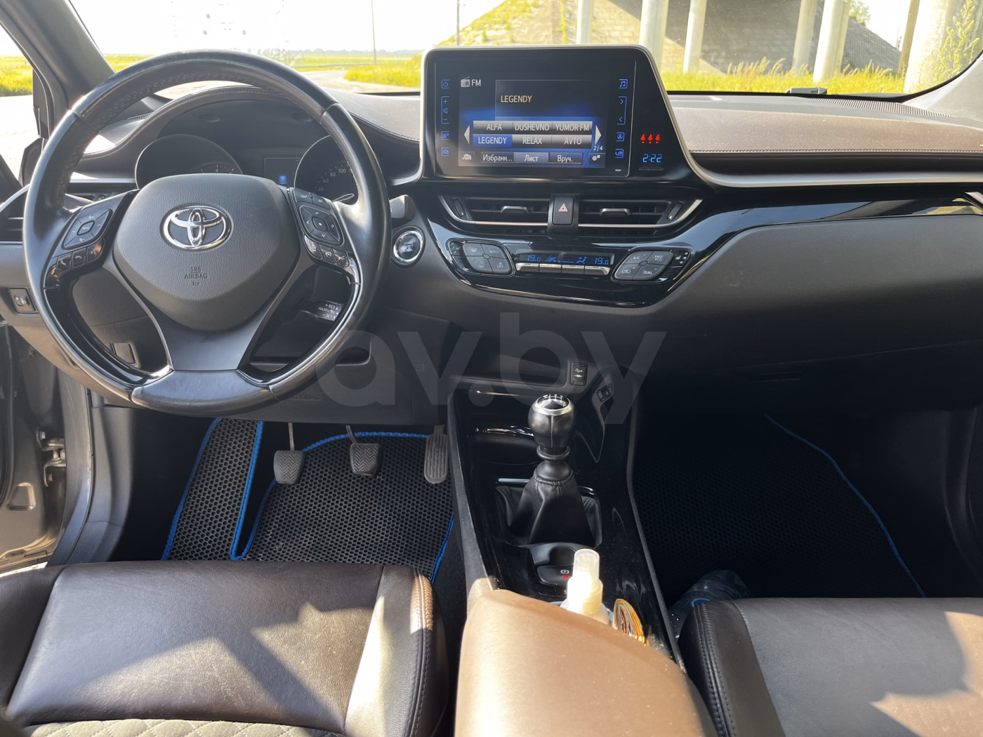 Toyota C-HR фото 9