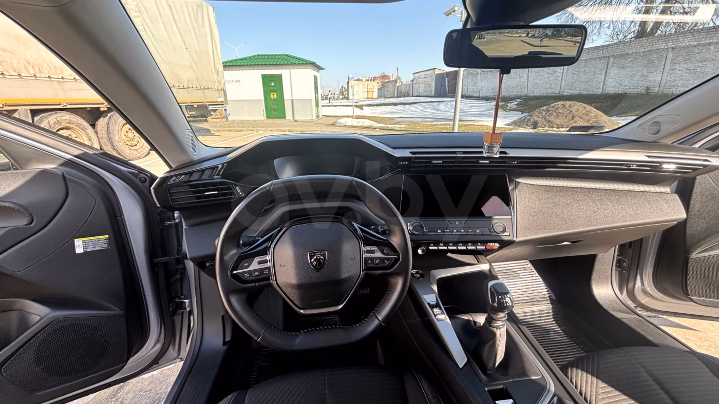 Peugeot 308 фото 9