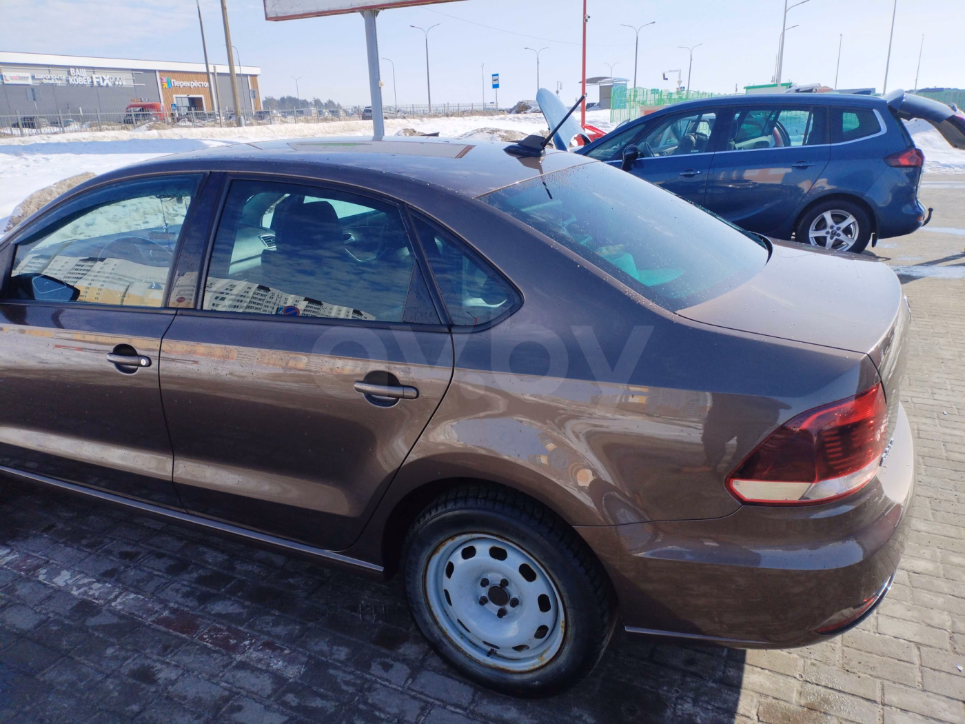 Volkswagen Polo Sedan фото 7