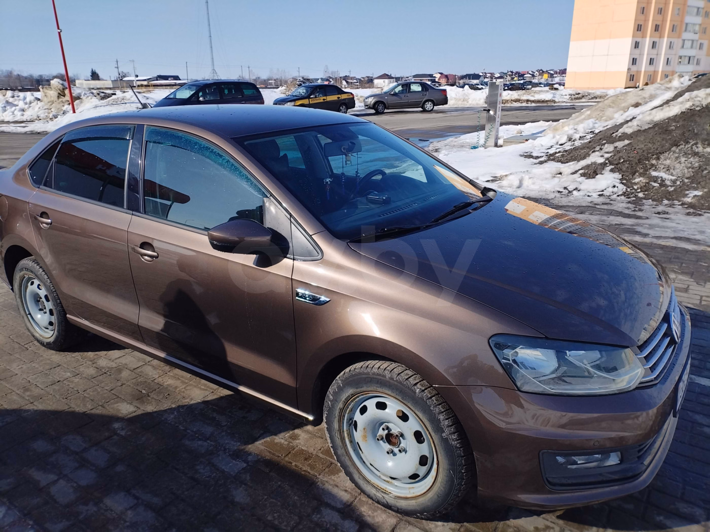 Volkswagen Polo Sedan фото 4