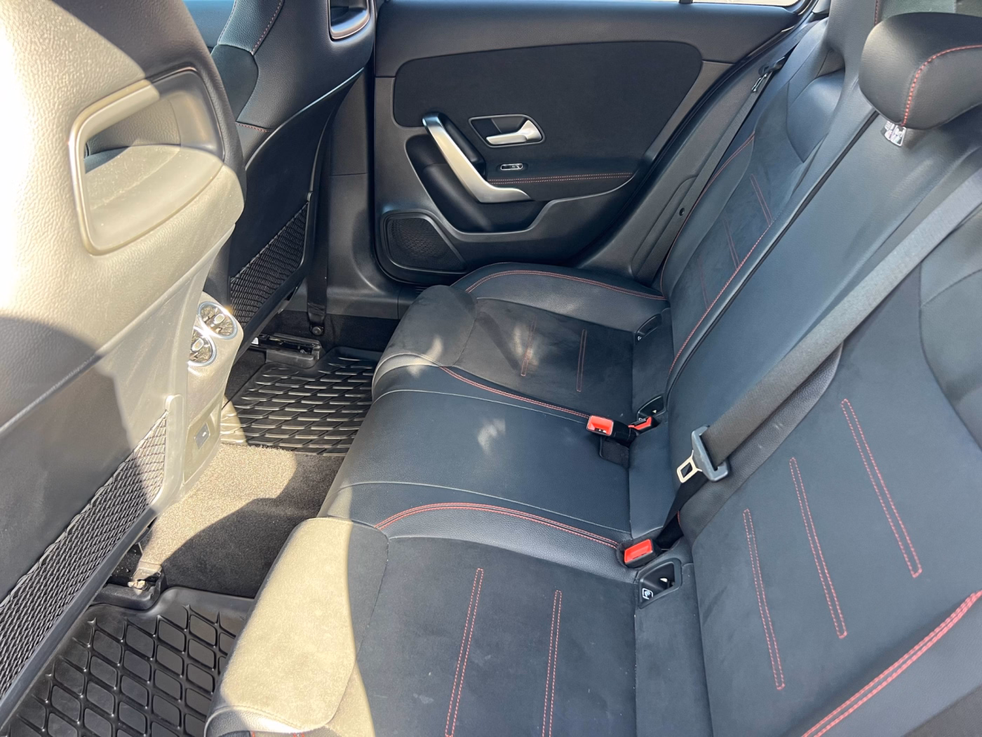 Mercedes-Benz A-Класс фото 11
