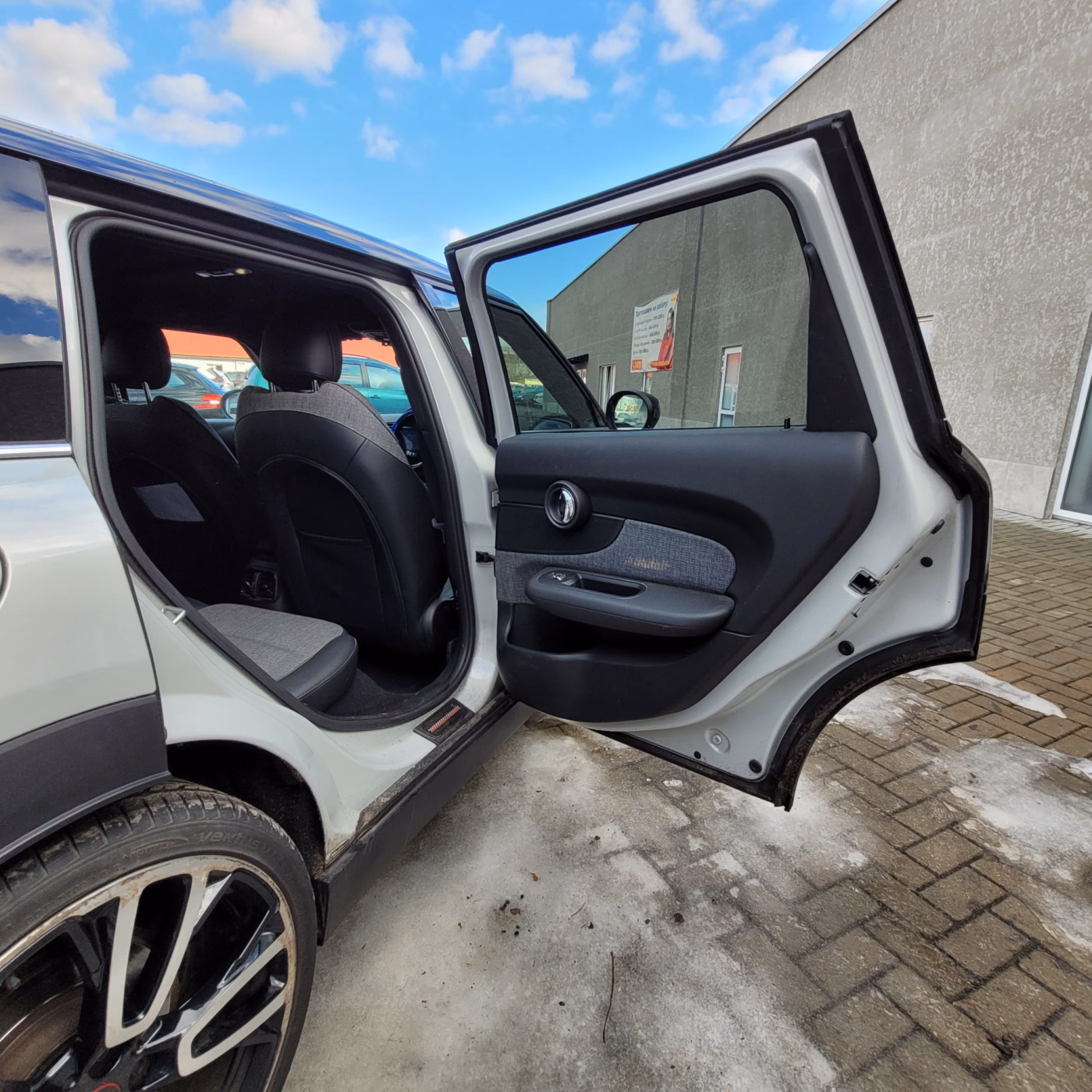 MINI Clubman фото 24