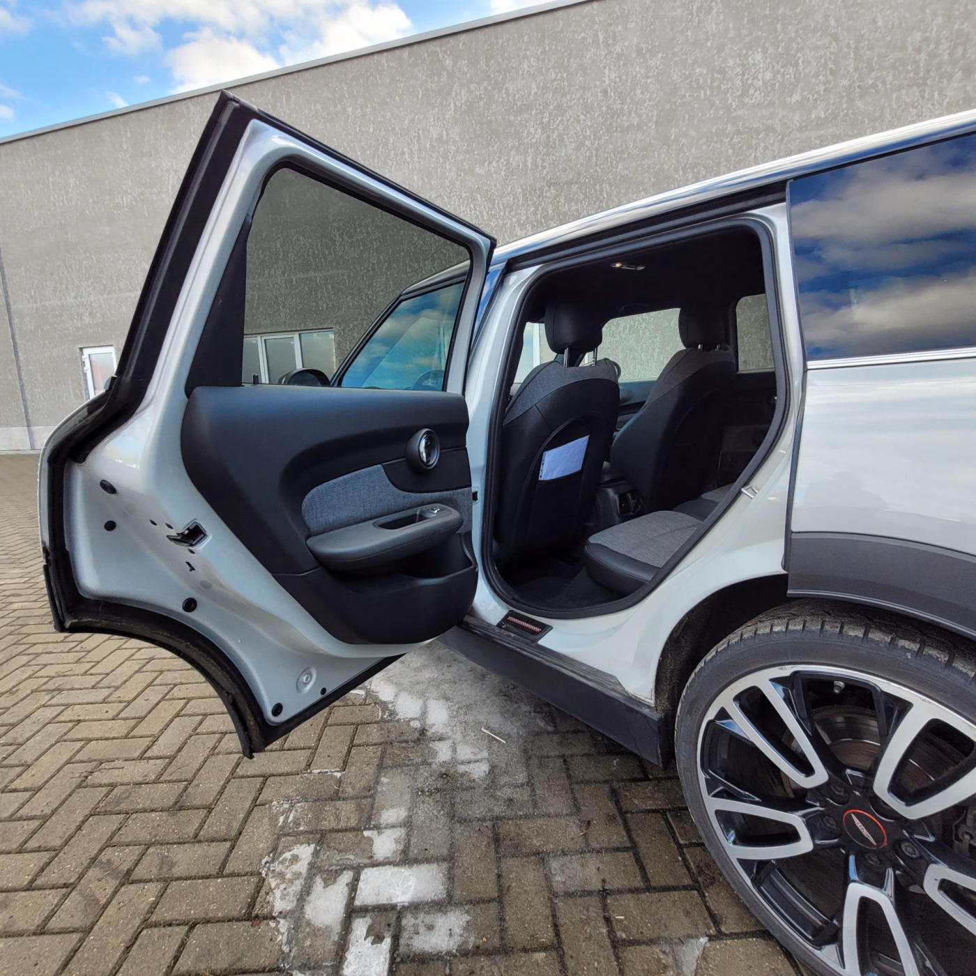 MINI Clubman фото 20