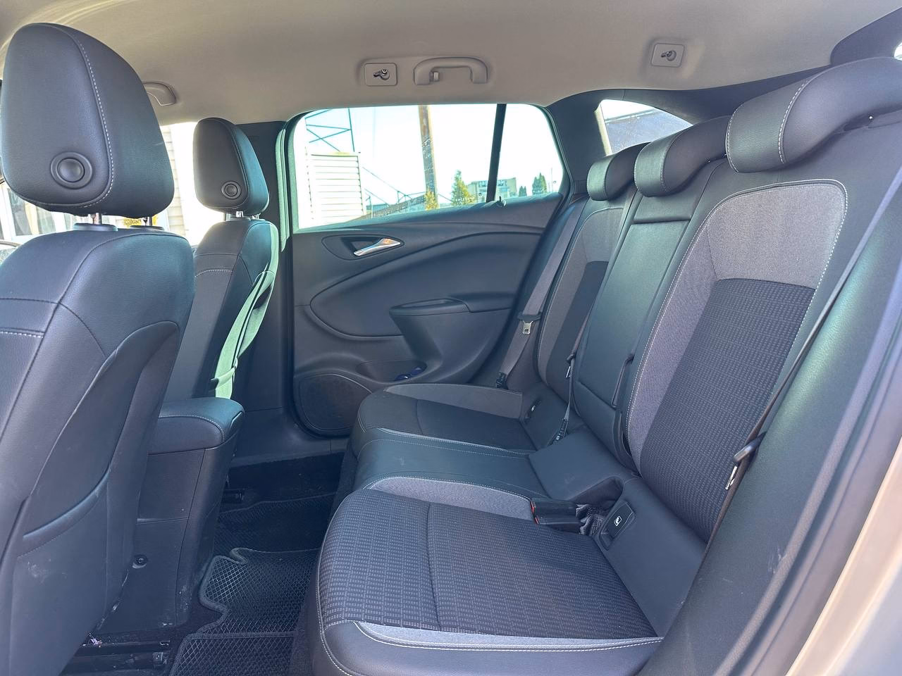 Opel Astra фото 12