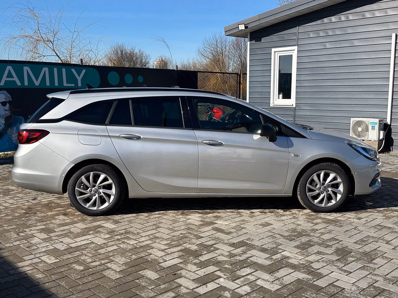 Opel Astra фото 9