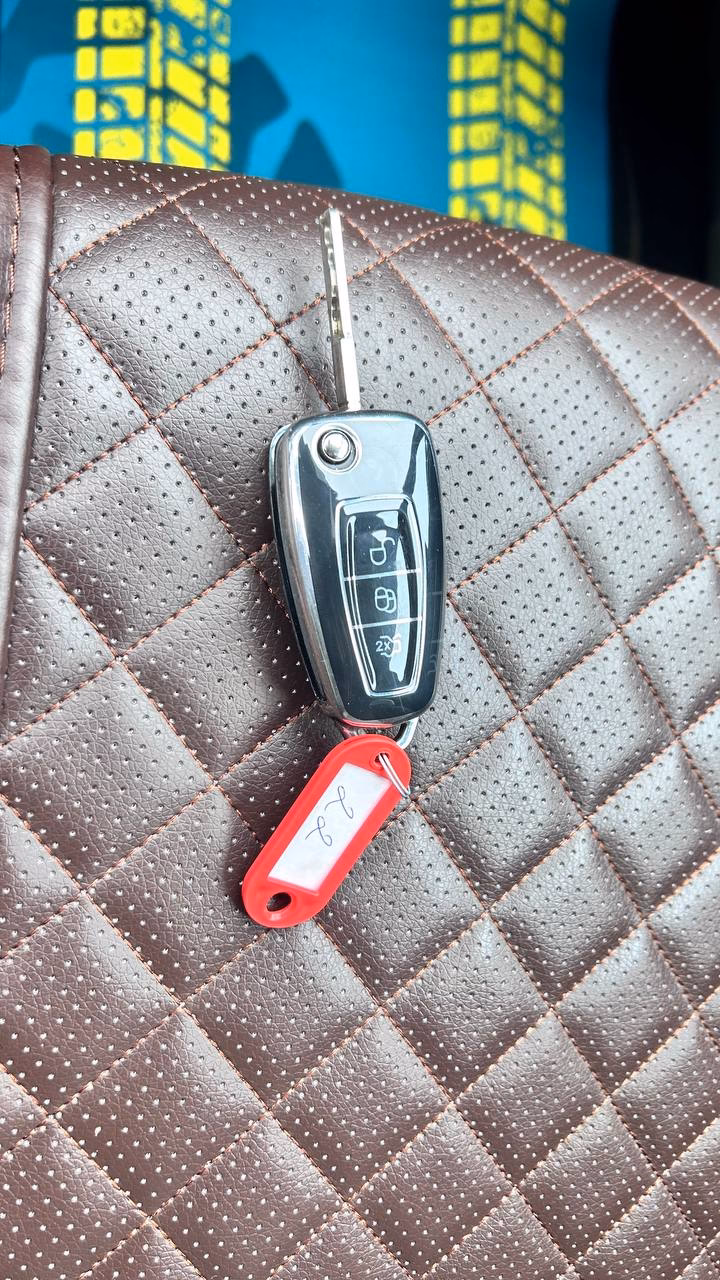 Ford C-MAX фото 30