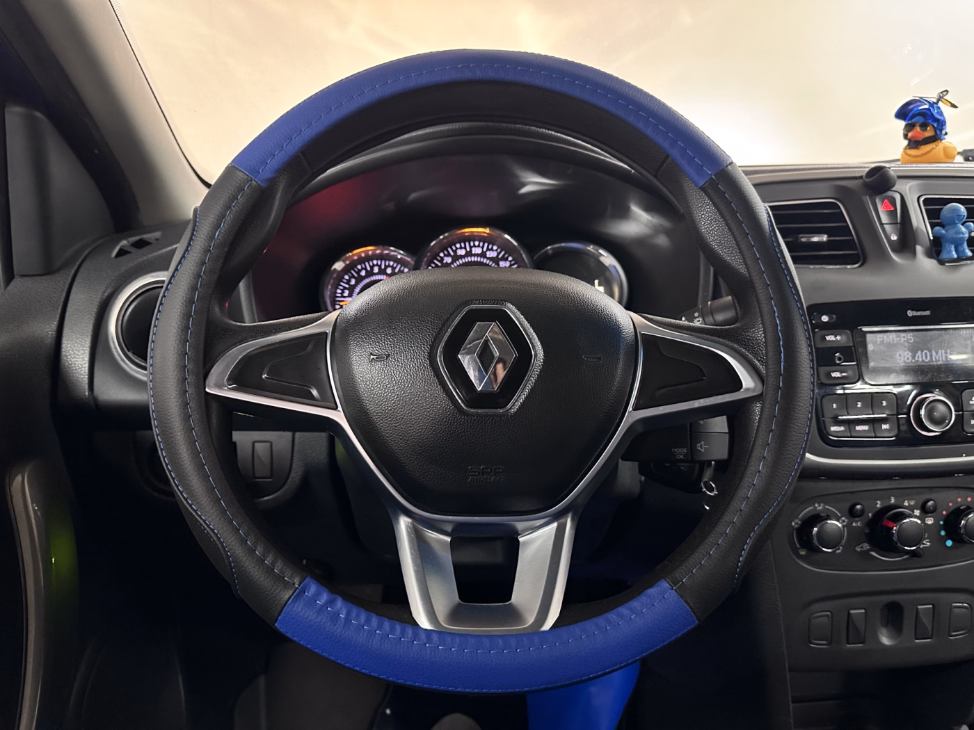 Renault Logan Stepway фото 12