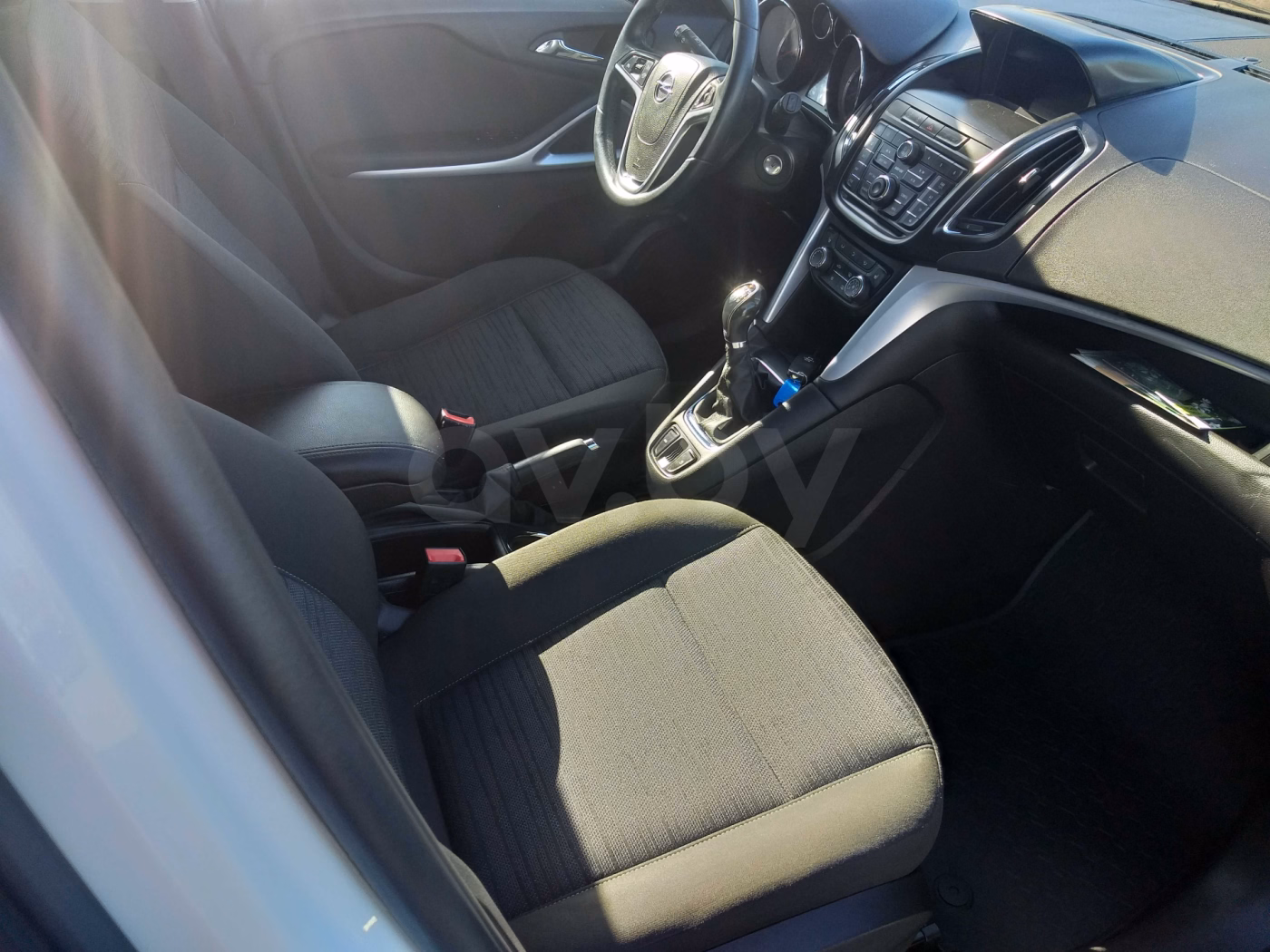 Opel Zafira фото 18