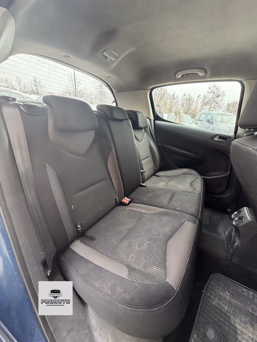 Peugeot 308 фото 12