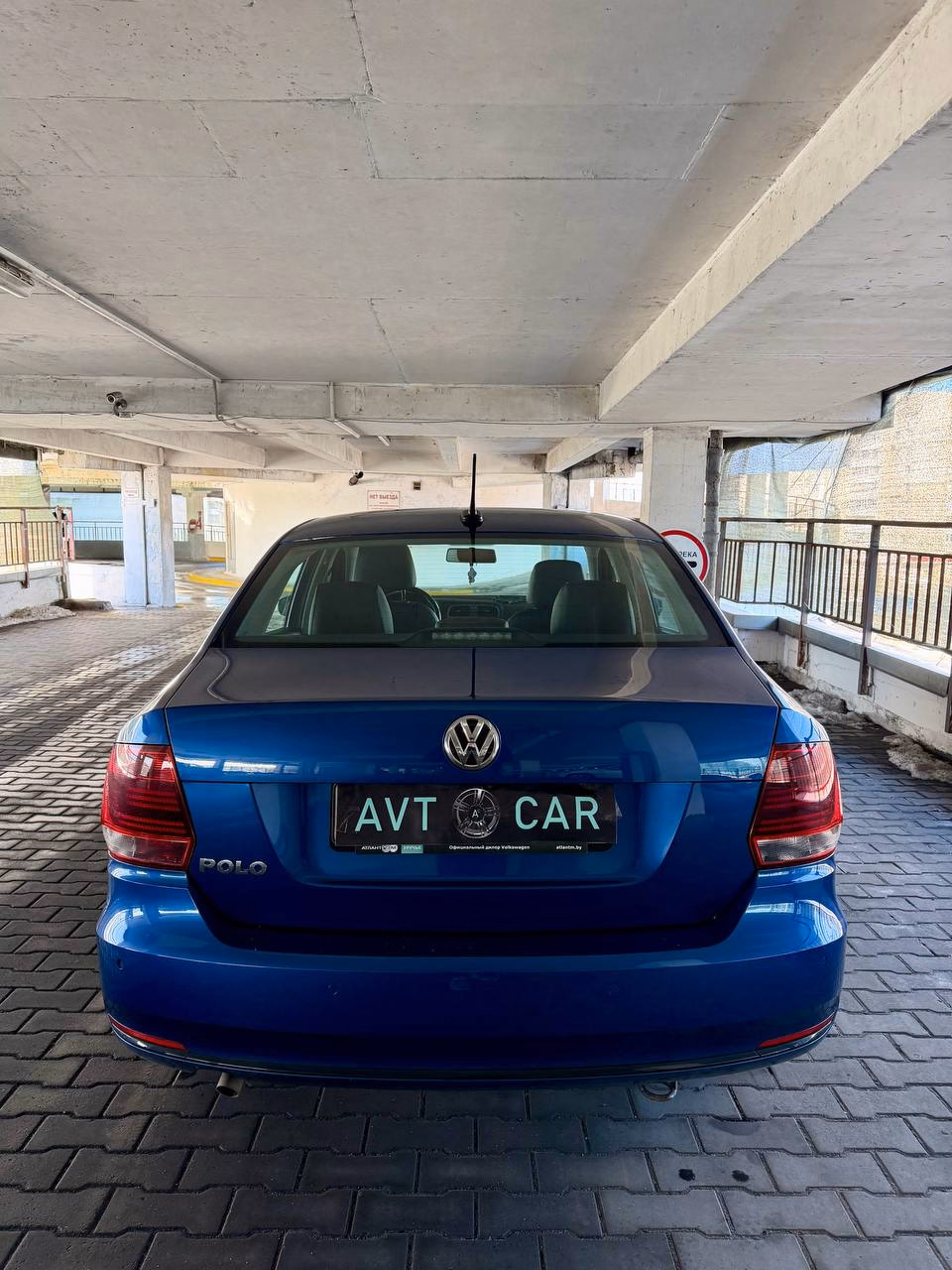 Volkswagen Polo Sedan фото 6