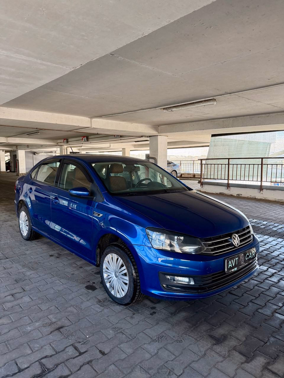 Volkswagen Polo Sedan фото 9