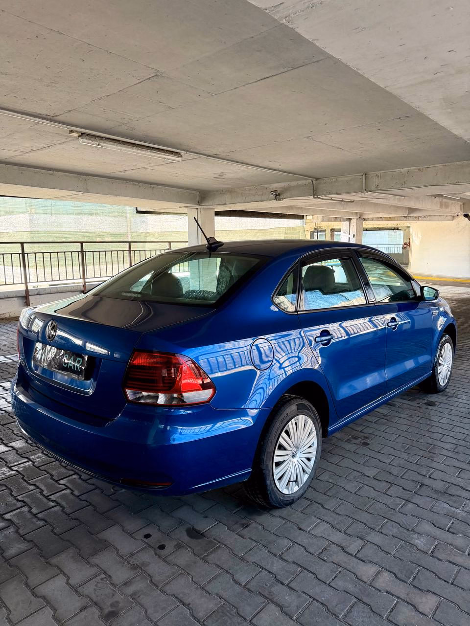 Volkswagen Polo Sedan фото 8