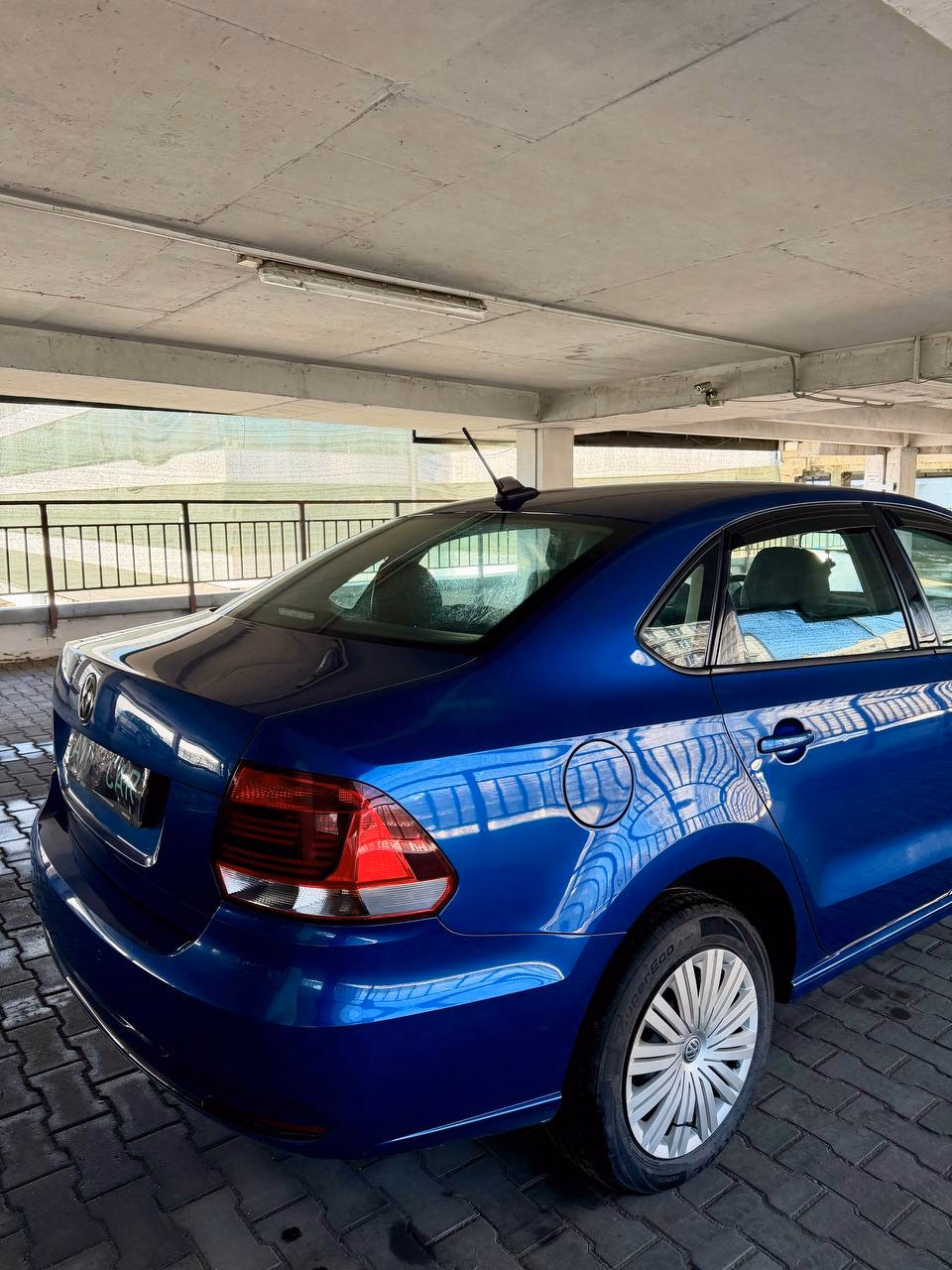 Volkswagen Polo Sedan фото 7
