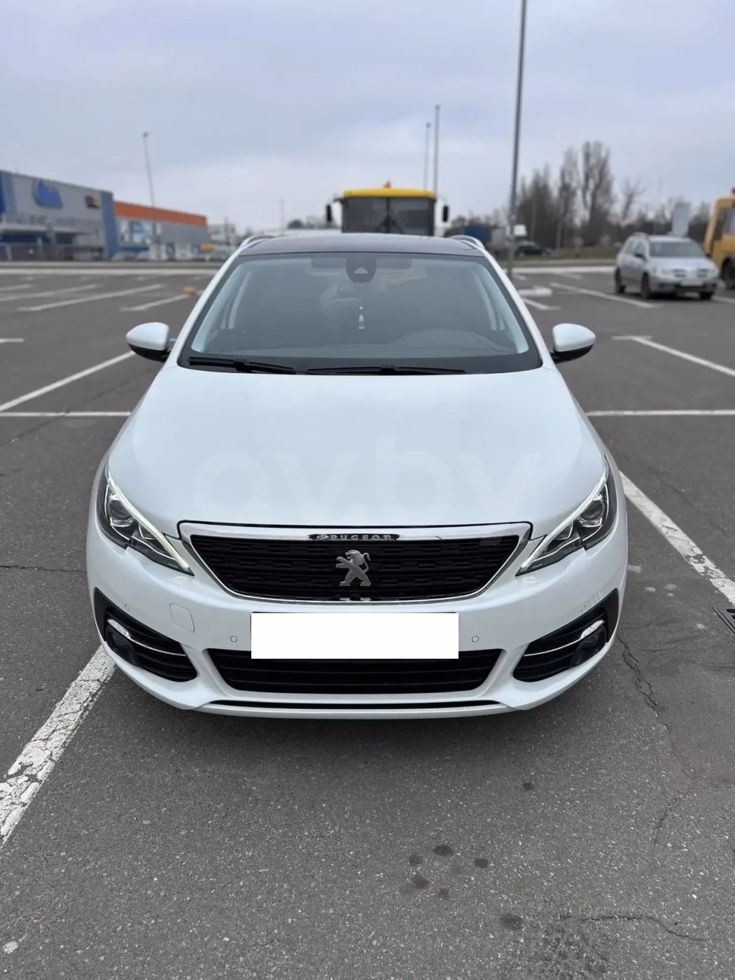 Peugeot 308 фото 2