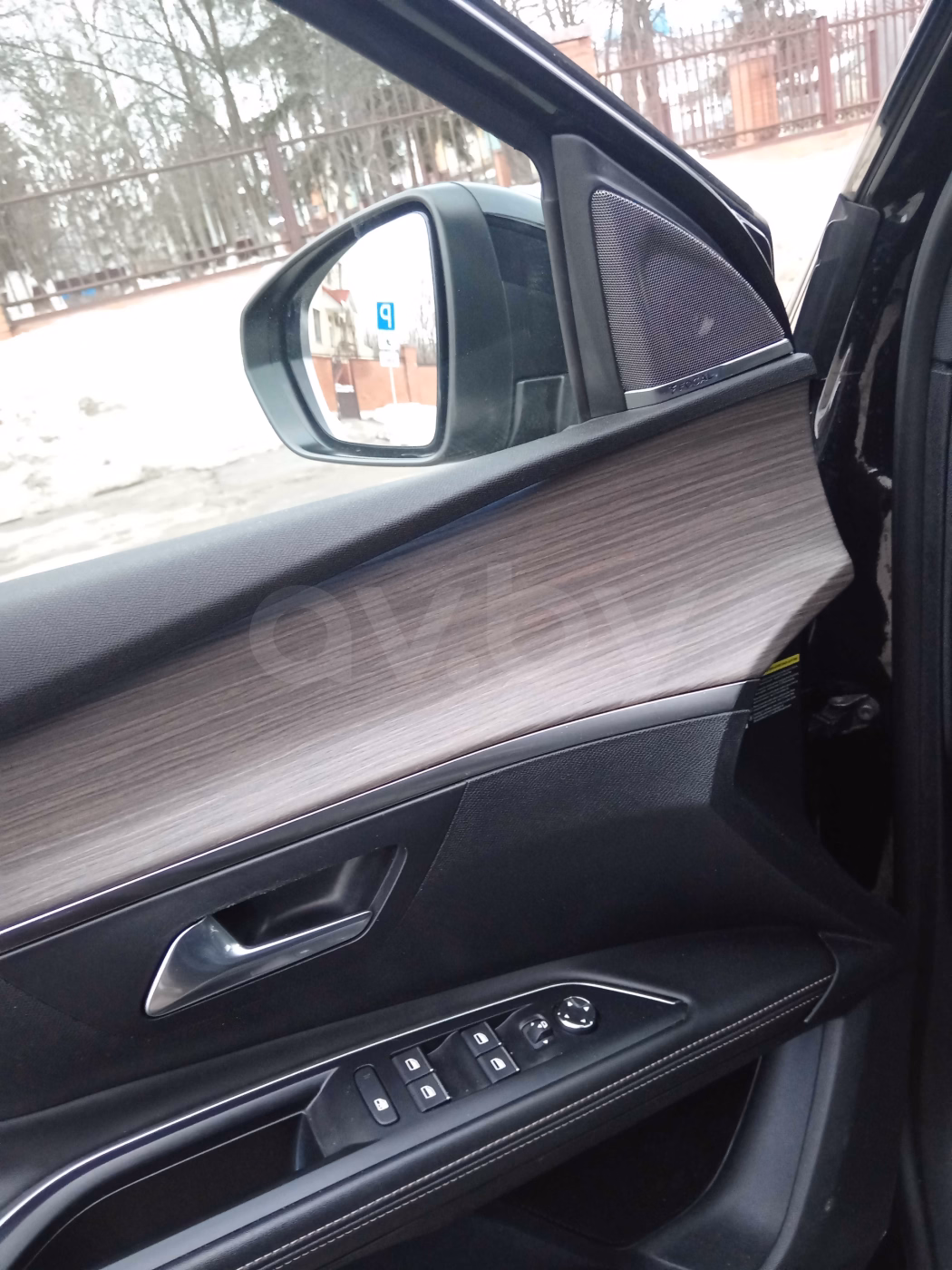 Peugeot 5008 фото 16
