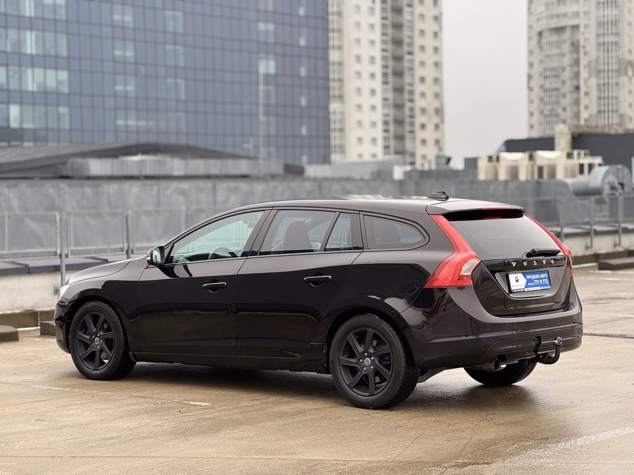 Volvo V60 фото 7