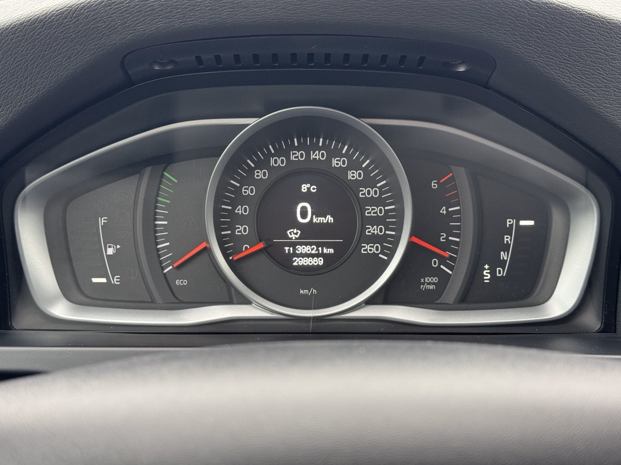 Volvo V60 фото 18