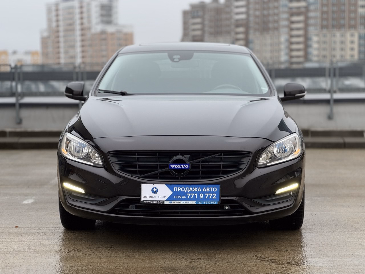 Volvo V60 фото 2