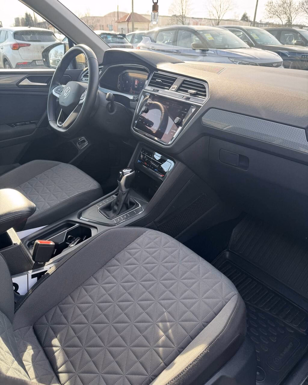 Volkswagen Tiguan фото 12