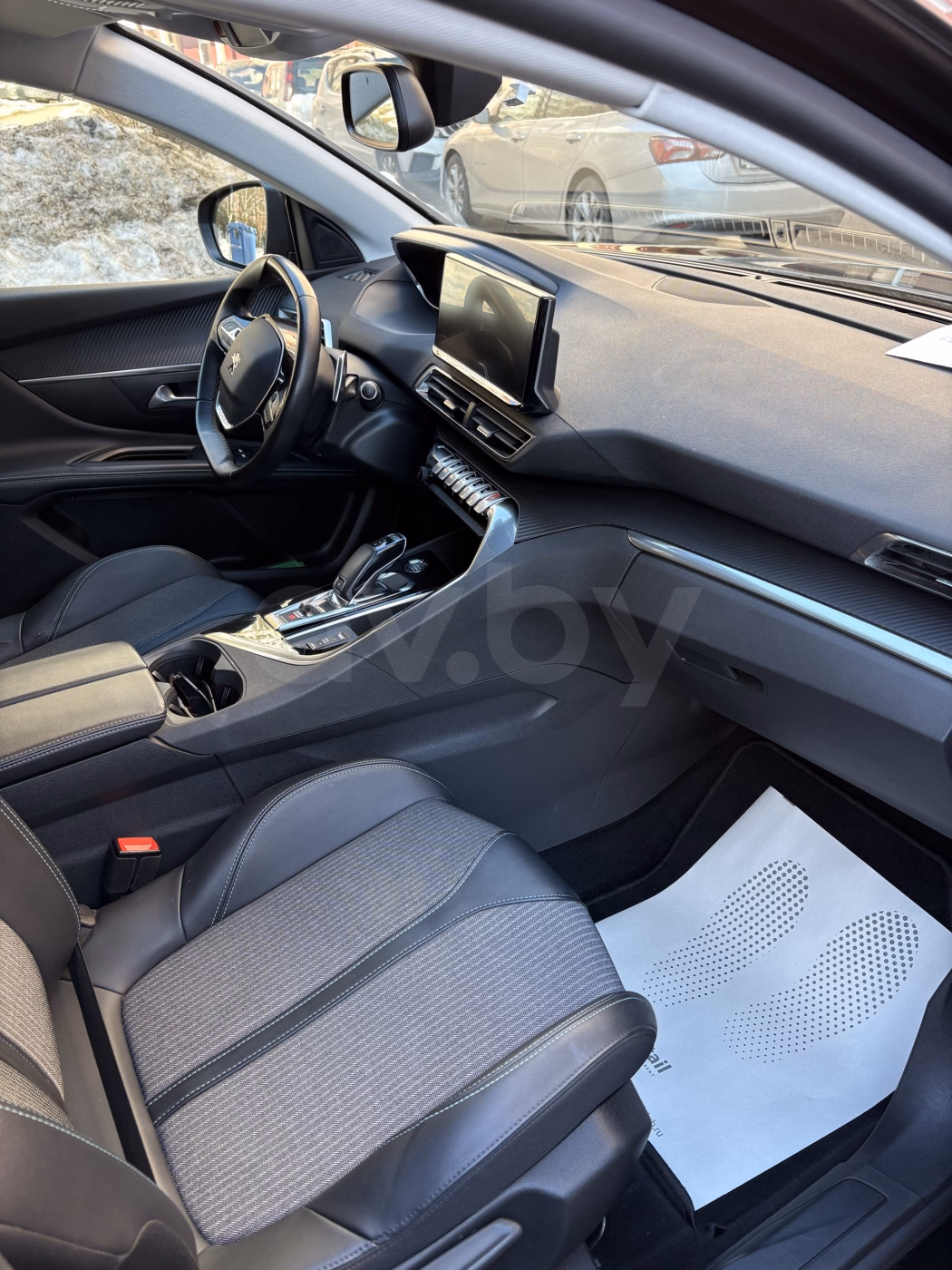 Peugeot 5008 фото 17