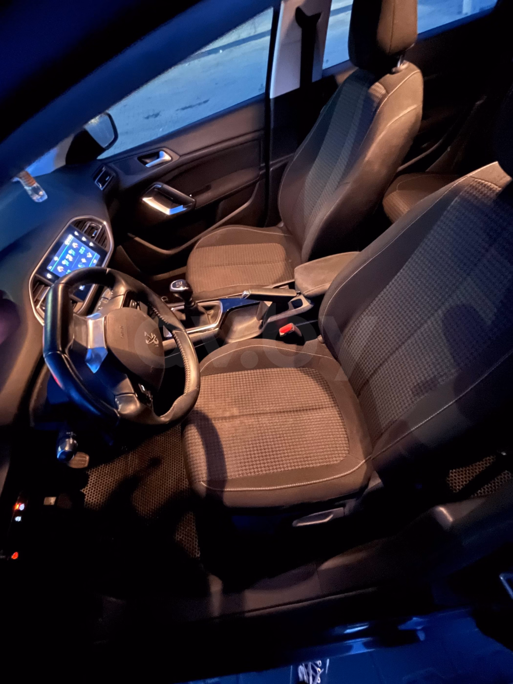 Peugeot 308 фото 6