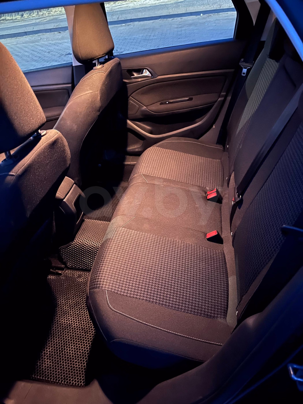 Peugeot 308 фото 7