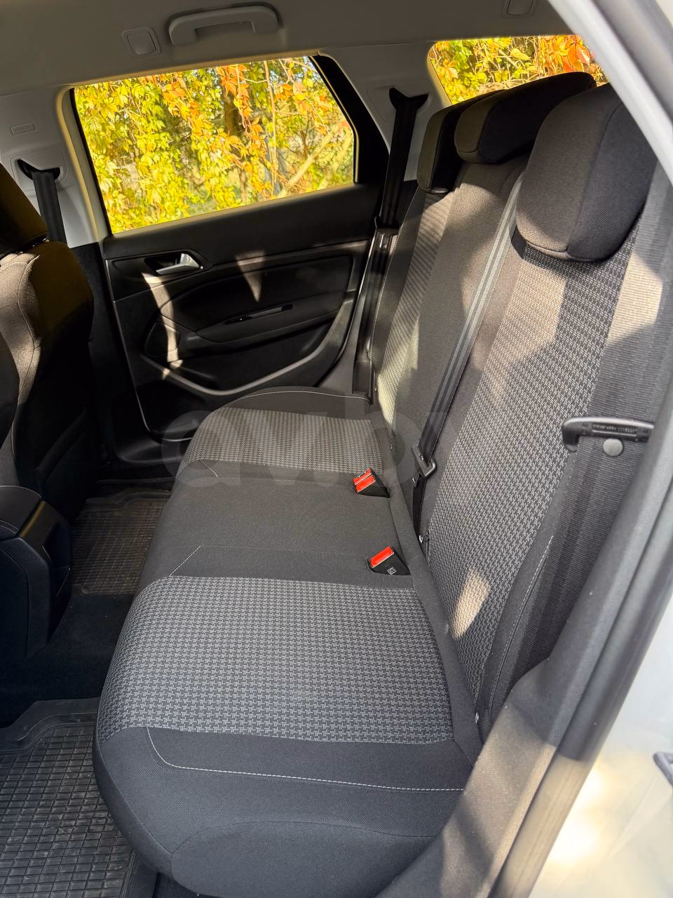 Peugeot 308 фото 2