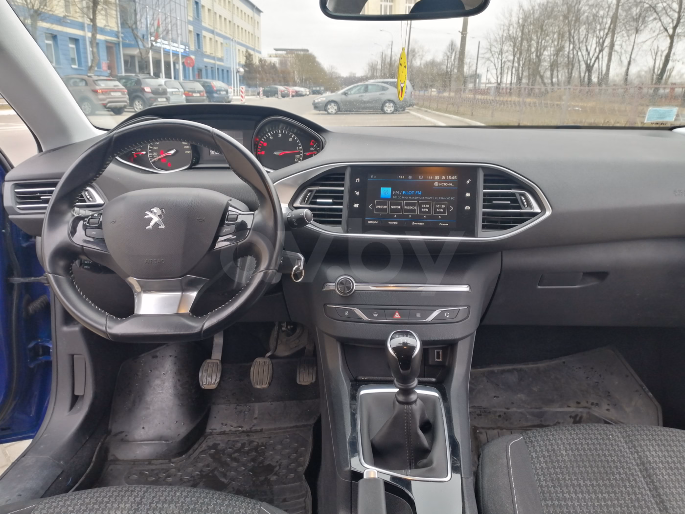 Peugeot 308 фото 9